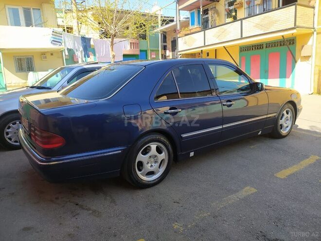 Mercedes E 220 1999, 450,000 km - 2.2 л - Bakı