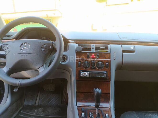 Mercedes E 220 1999, 450,000 km - 2.2 л - Bakı