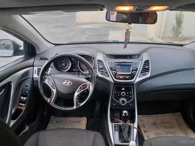 Hyundai Elantra 2015, 147,000 km - 2.0 l - Bakı