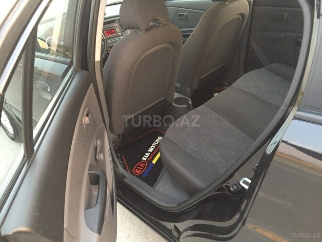 Kia Rio 2010, 184,500 km - 1.4 л - Bakı