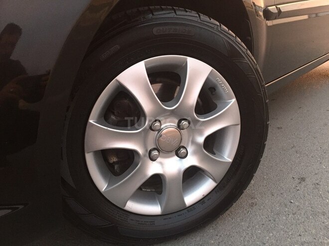 Kia Rio 2010, 184,500 km - 1.4 л - Bakı