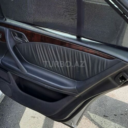 Mercedes E 270 2000, 280,750 km - 2.7 l - Bakı