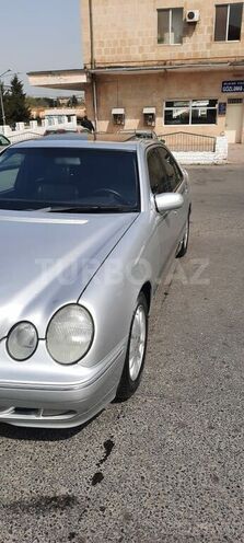 Mercedes E 270 2000, 280,750 km - 2.7 l - Bakı