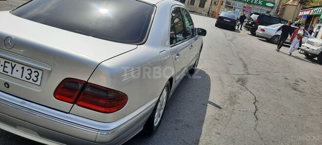 Mercedes E 270 2000, 280,750 km - 2.7 l - Bakı