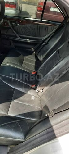 Mercedes E 270 2000, 280,750 km - 2.7 l - Bakı