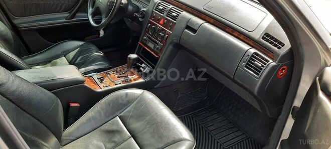 Mercedes E 270 2000, 280,750 km - 2.7 l - Bakı