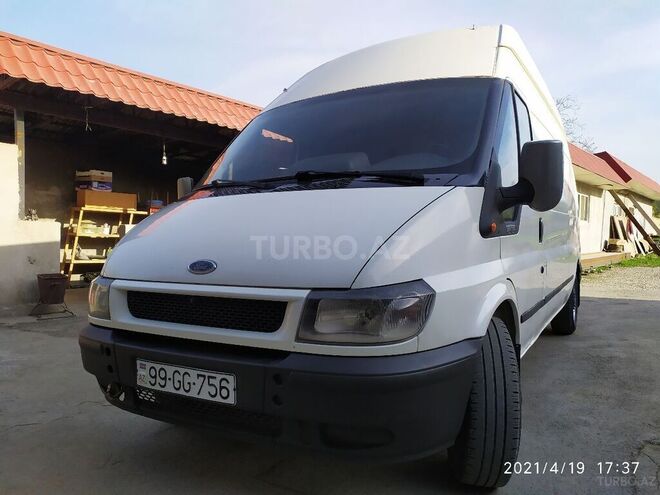 Ford Transit 2003, 388,000 km - 2.4 l - Quba