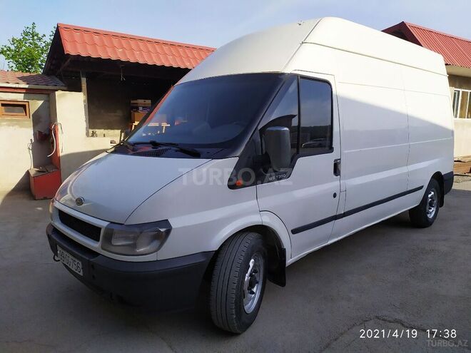 Ford Transit 2003, 388,000 km - 2.4 l - Quba