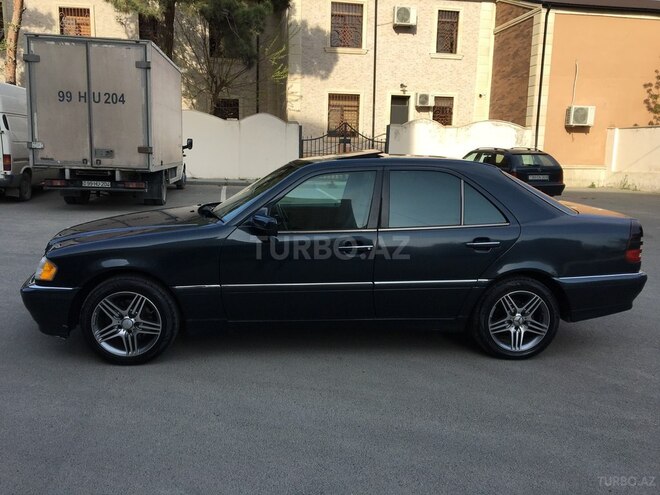 Mercedes C 230 1997, 263,000 km - 2.3 l - Bakı