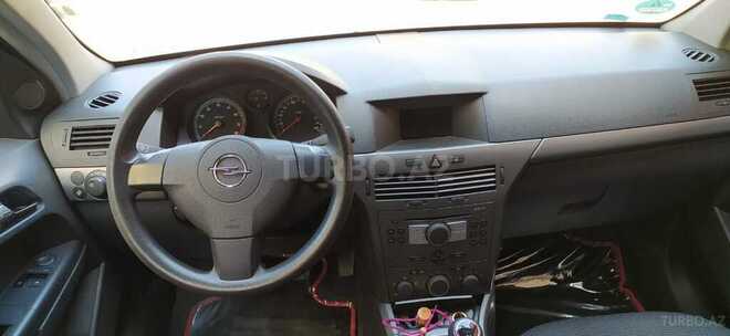 Opel Astra 2004, 172,000 km - 1.4 l - Bakı