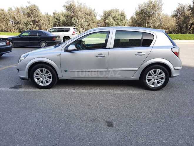 Opel Astra 2005, 162,000 km - 1.8 l - Bakı