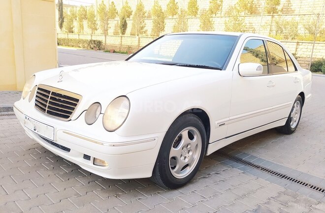 Mercedes E 220 2001, 289,000 km - 2.2 l - Bakı