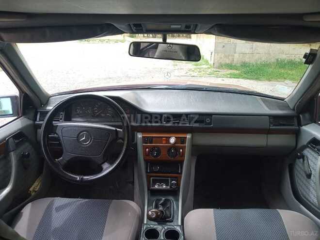 Mercedes E 260 1992, 346,000 km - 2.6 l - Sumqayıt