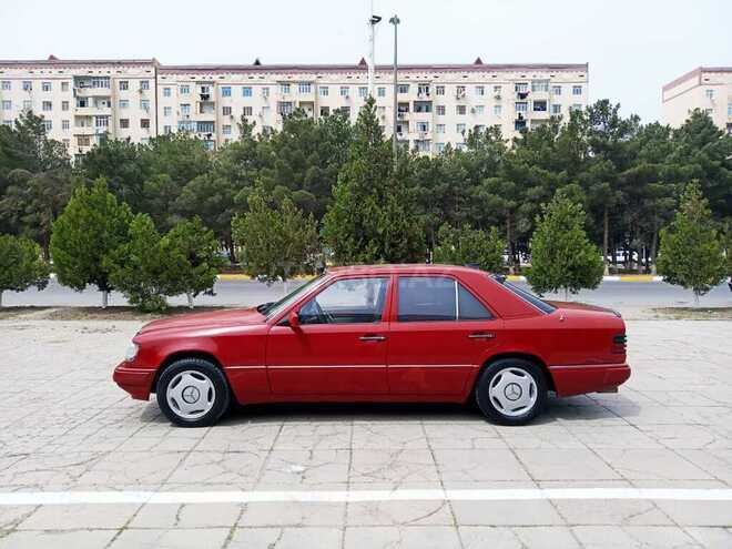Mercedes E 260 1992, 346,000 km - 2.6 l - Sumqayıt