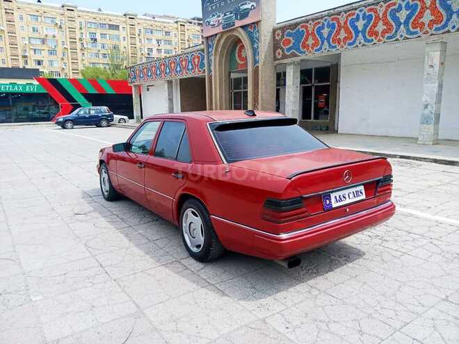 Mercedes E 260 1992, 346,000 km - 2.6 l - Sumqayıt