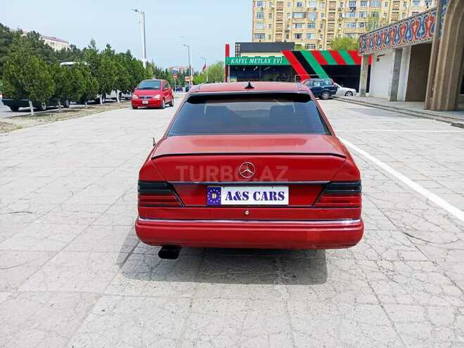 Mercedes E 260 1992, 346,000 km - 2.6 l - Sumqayıt