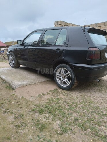 Volkswagen Golf 1995, 288,888 km - 1.6 л - Bakı