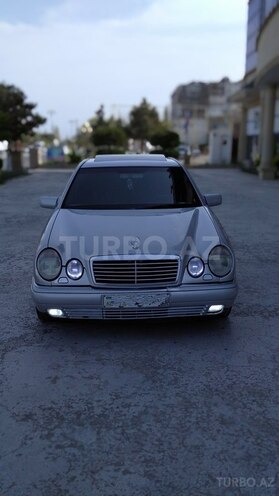 Mercedes E 240 1998, 320,000 km - 2.4 l - Bakı