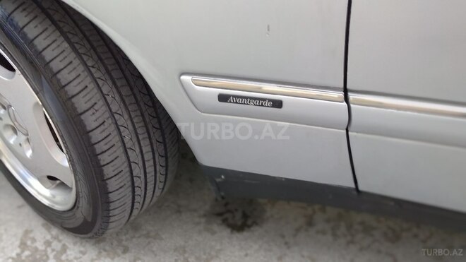 Mercedes E 240 1998, 320,000 km - 2.4 l - Bakı