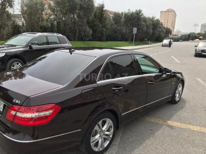 Mercedes E 220 2010, 261,000 km - 2.2 l - Bakı