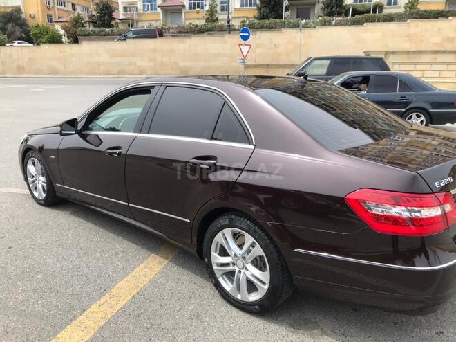 Mercedes E 220 2010, 261,000 km - 2.2 l - Bakı