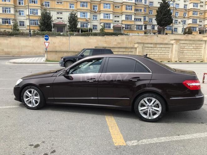 Mercedes E 220 2010, 261,000 km - 2.2 l - Bakı