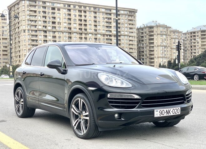 Porsche Cayenne 2014, 222,222 km - 3.0 л - Bakı