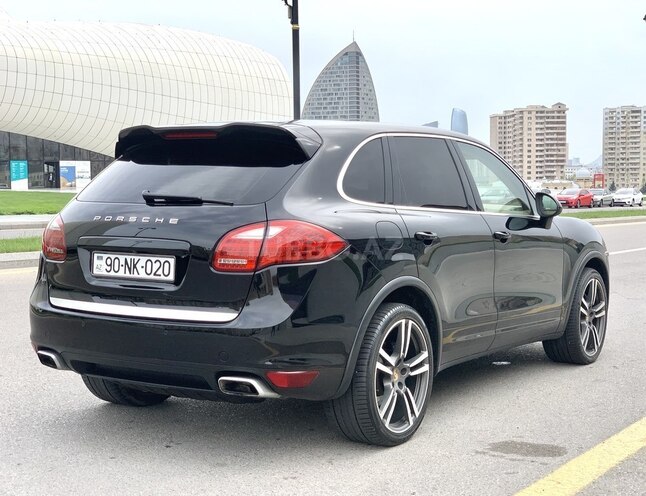 Porsche Cayenne 2014, 222,222 km - 3.0 л - Bakı