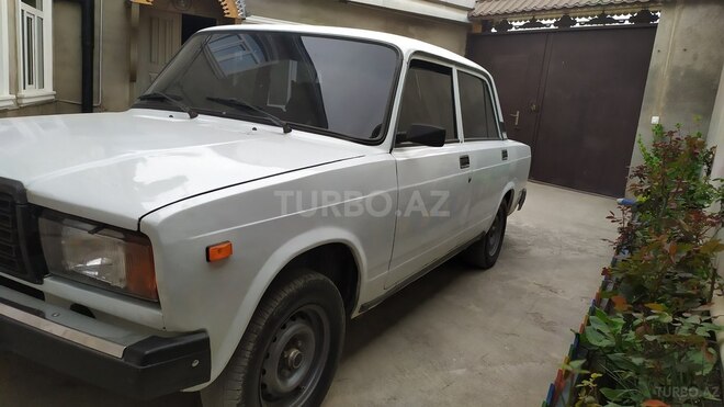 LADA (VAZ) 2107 2005, 127,000 km - 1.6 л - Quba