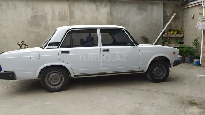 LADA (VAZ) 2107 2005, 127,000 km - 1.6 л - Quba