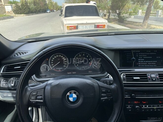 BMW 750 2010, 135,000 km - 4.4 л - Bakı
