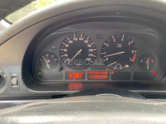 BMW 528 2000, 371,000 km - 2.8 l - Sumqayıt