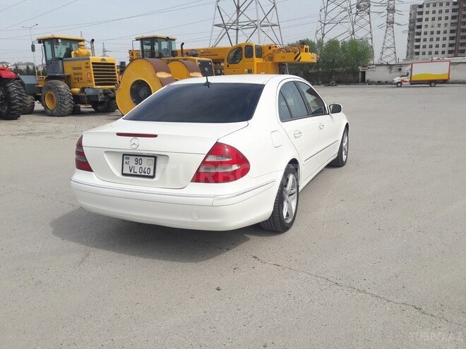 Mercedes E 240 2002, 216,447 km - 2.6 l - Bakı