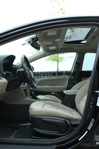 Hyundai Elantra 2017, 53,103 km - 2.0 l - Bakı