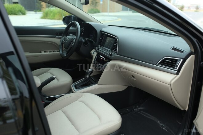 Hyundai Elantra 2017, 53,103 km - 2.0 l - Bakı