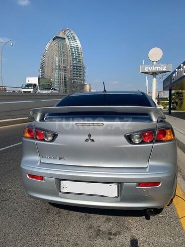 Mitsubishi Lancer 2010, 178,885 km - 2.0 l - Bakı