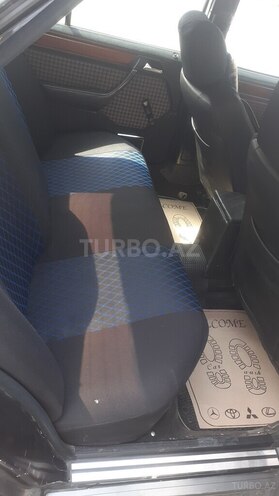 Mercedes E 200 1992, 388,000 km - 2.0 l - Bakı