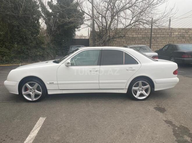 Mercedes E 240 2000, 256,800 km - 2.4 l - Bakı