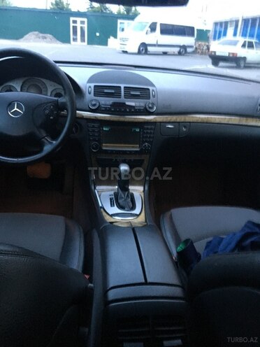 Mercedes E 220 2006, 332,000 km - 2.2 l - Zaqatala
