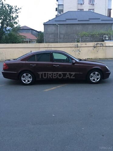 Mercedes E 220 2006, 332,000 km - 2.2 l - Zaqatala