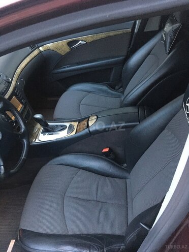 Mercedes E 220 2006, 332,000 km - 2.2 l - Zaqatala