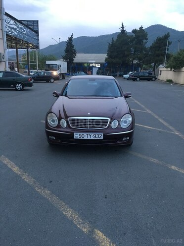 Mercedes E 220 2006, 332,000 km - 2.2 l - Zaqatala