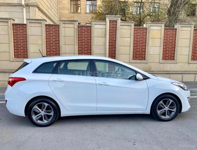 Hyundai i30 2015, 52,000 km - 1.6 l - Bakı