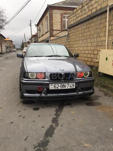 BMW 318 1994, 444,256 km - 1.8 l - Zaqatala