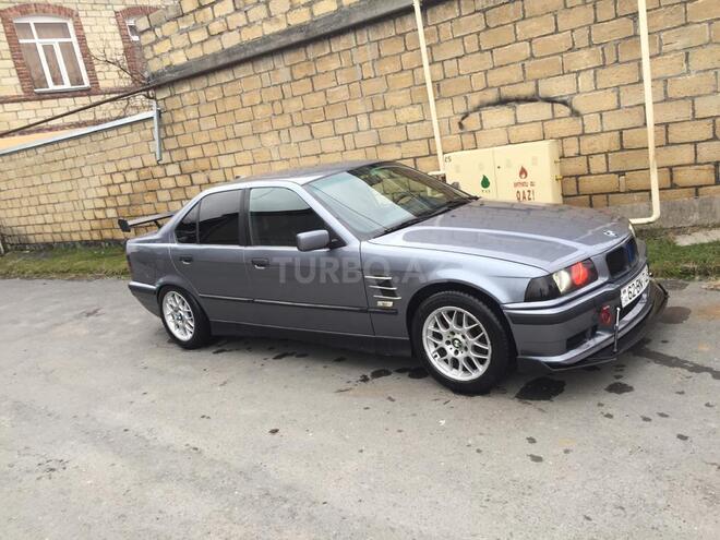 BMW 318 1994, 444,256 km - 1.8 l - Zaqatala