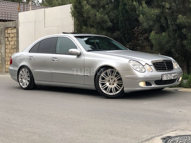 Mercedes E 320 2002, 287,000 km - 3.2 л - Bakı
