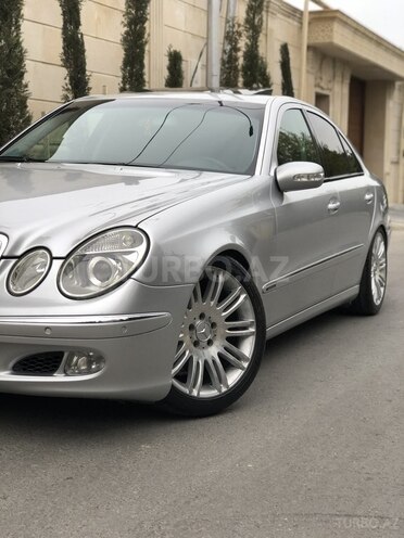 Mercedes E 320 2002, 287,000 km - 3.2 л - Bakı