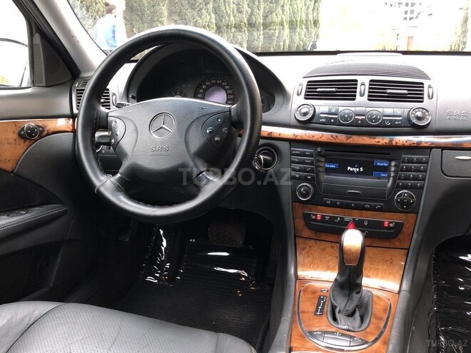 Mercedes E 320 2002, 287,000 km - 3.2 л - Bakı