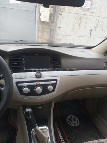 Lifan 820 2011, 200,000 km - 1.6 l - Bakı