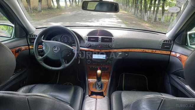 Mercedes E 240 2002, 249,000 km - 2.6 l - Masallı